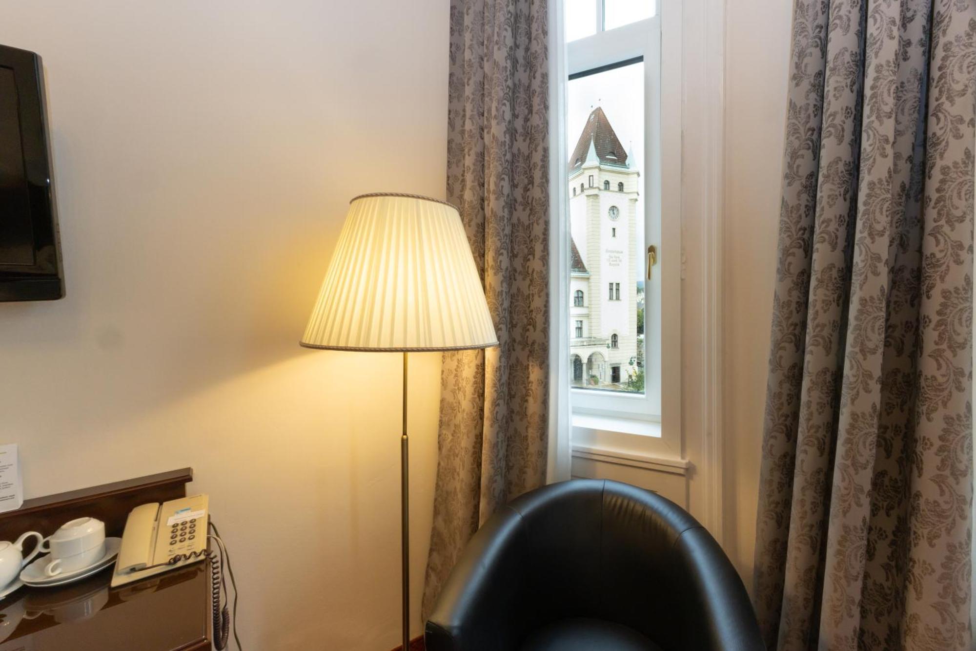 Hotel Viktoria Schoenbrunn ウィーン エクステリア 写真