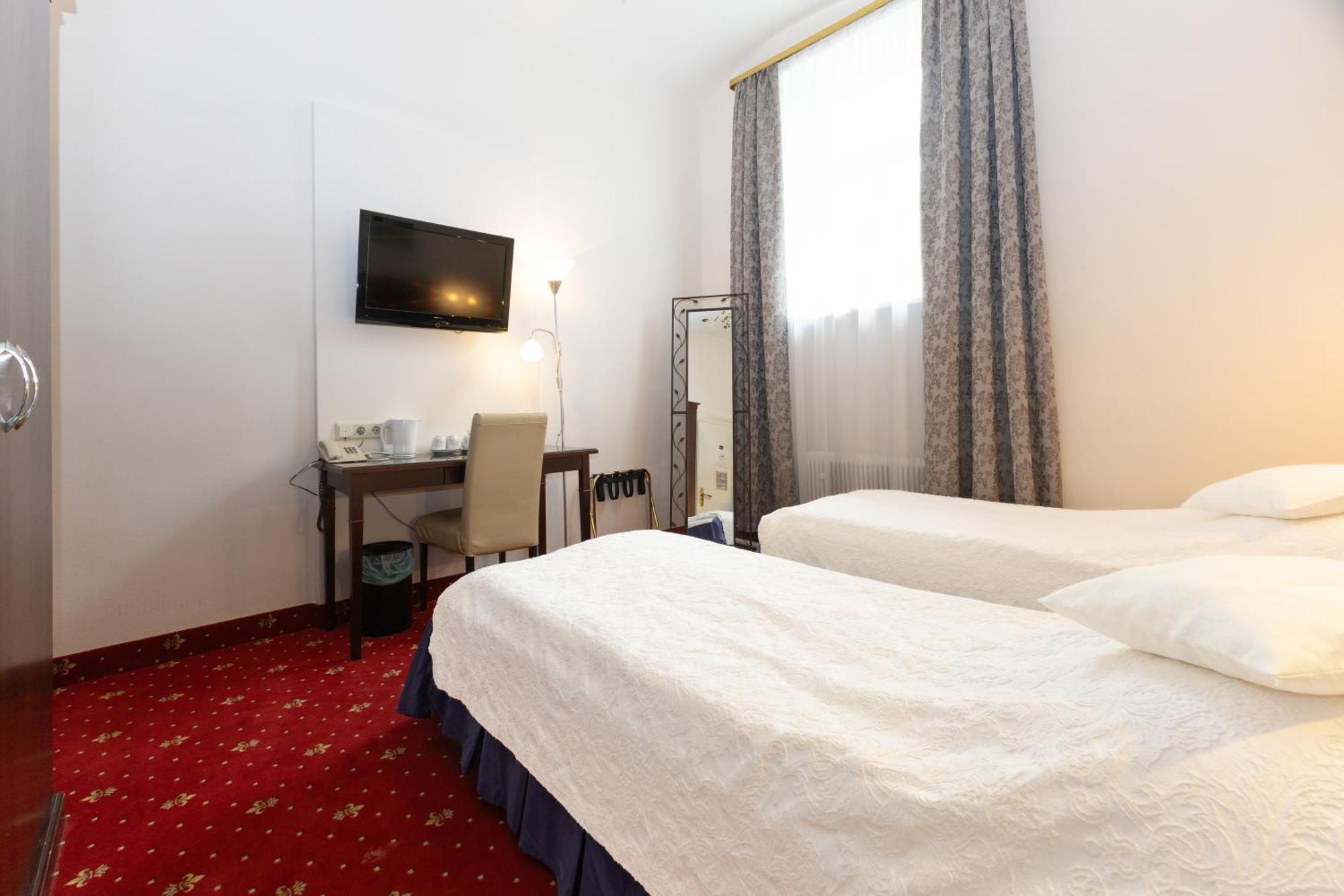Hotel Viktoria Schoenbrunn ウィーン エクステリア 写真
