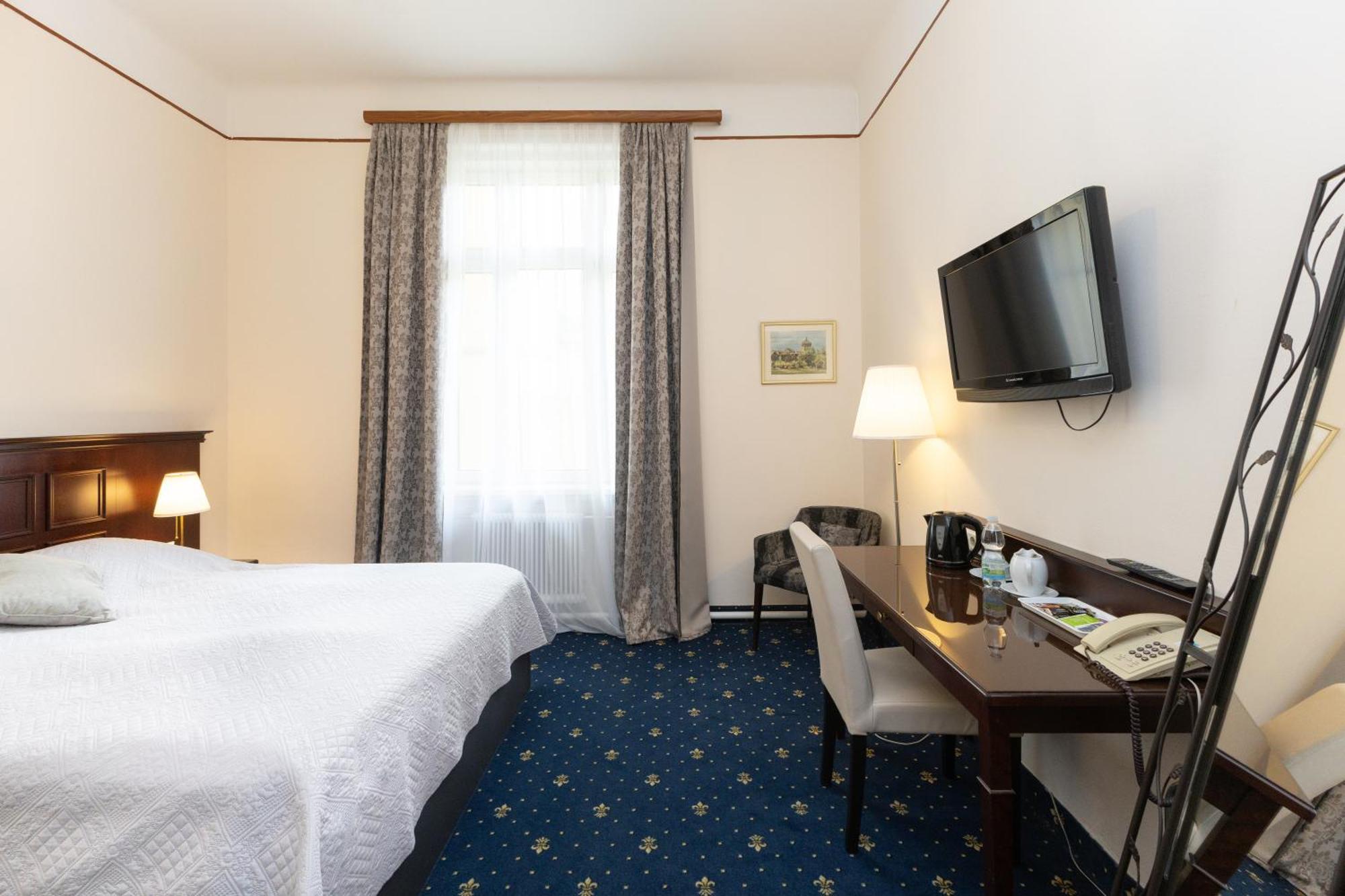 Hotel Viktoria Schoenbrunn ウィーン エクステリア 写真
