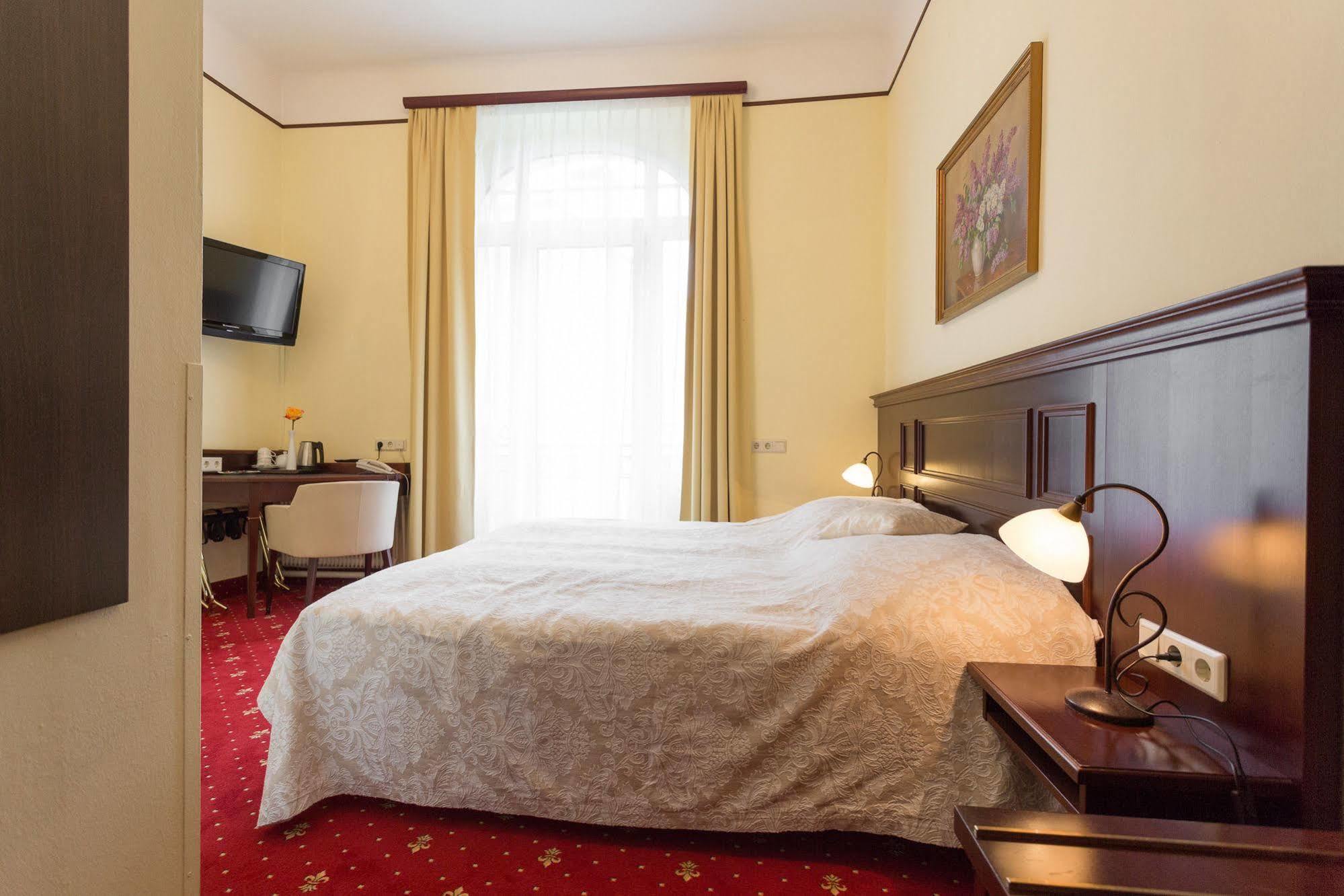 Hotel Viktoria Schoenbrunn ウィーン エクステリア 写真