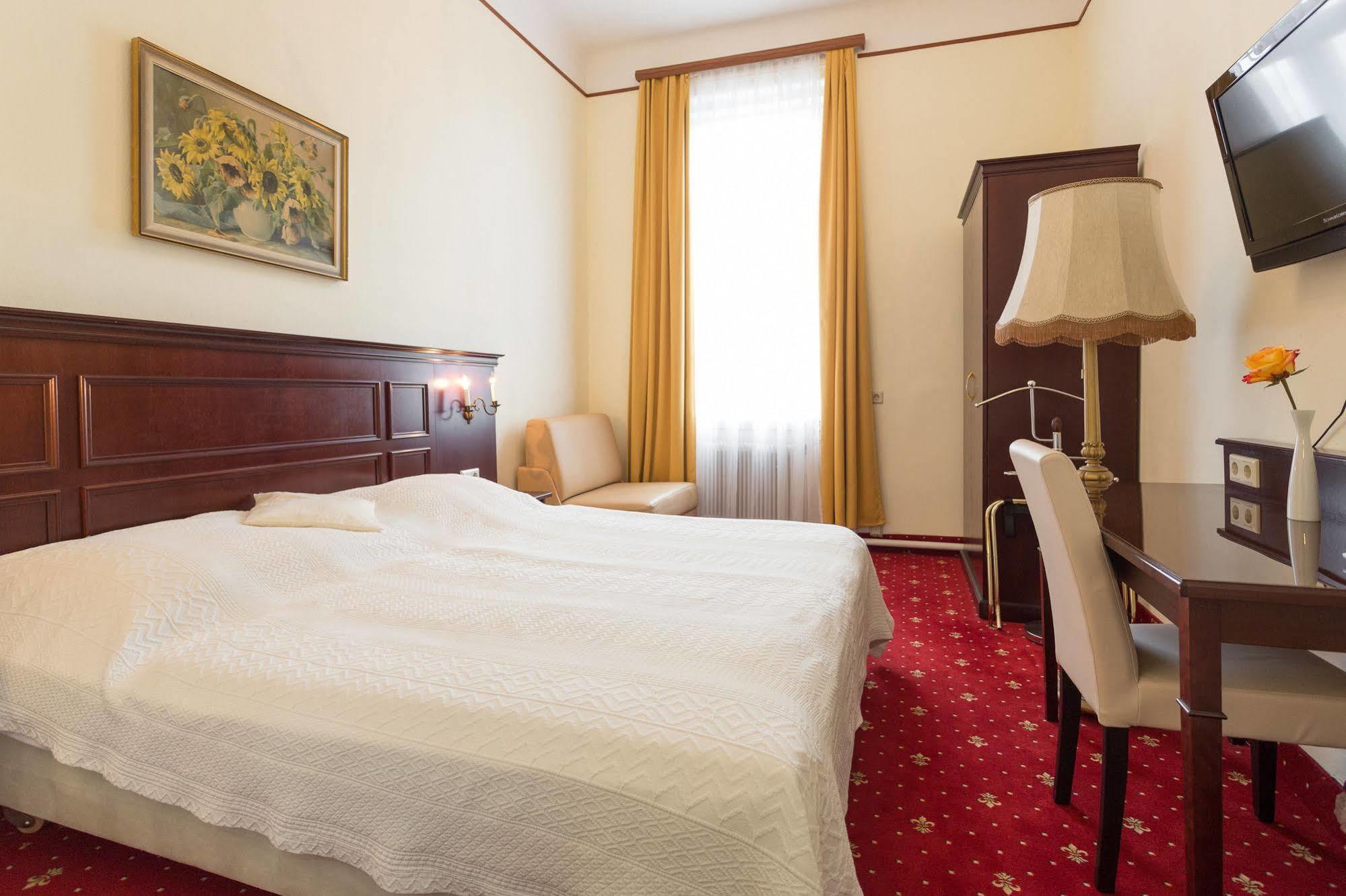 Hotel Viktoria Schoenbrunn ウィーン エクステリア 写真