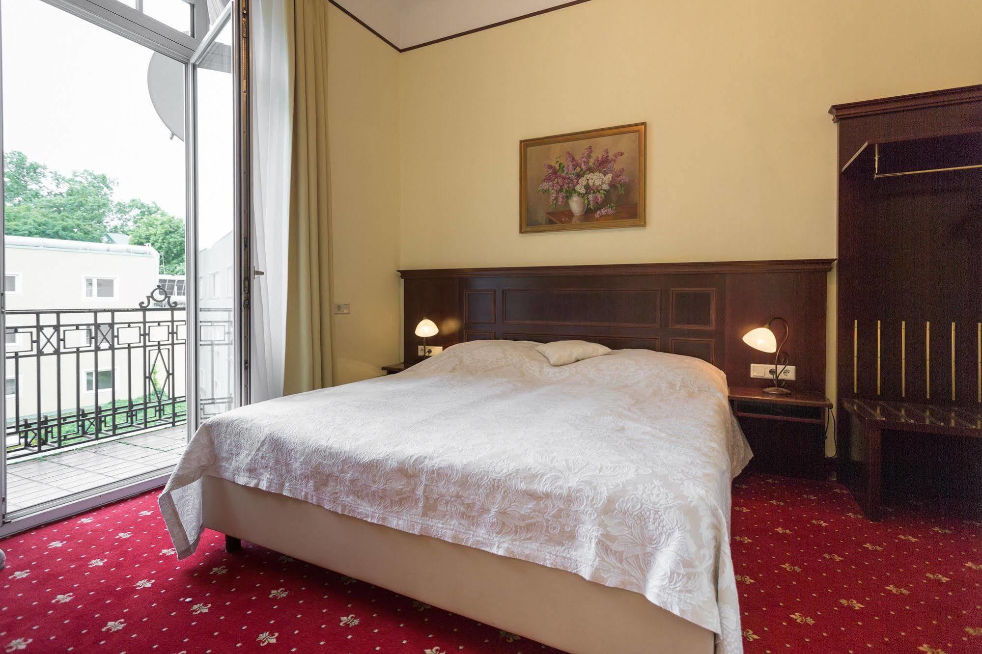 Hotel Viktoria Schoenbrunn ウィーン エクステリア 写真